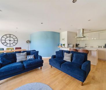 2 bedroom apartment to rent - Photo 6