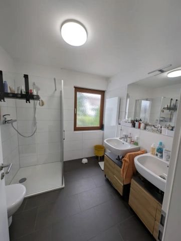 Geräumige Doppelhaushälfte mit schönem großen Garten, frei ab Januar 2026! - Photo 5