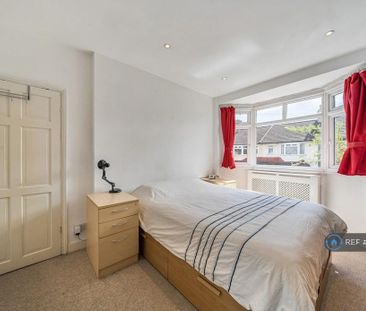 3 bedroom terraced house to rent - Photo 6