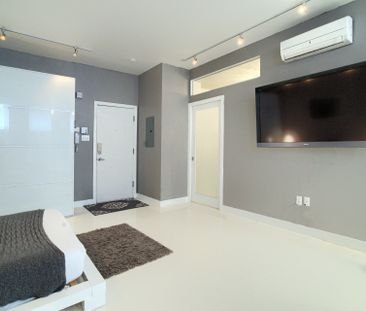 Condo for rent, Montréal (Ville-Marie) - Photo 3