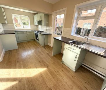 3 bedroom semi-detached house to rent - Photo 4