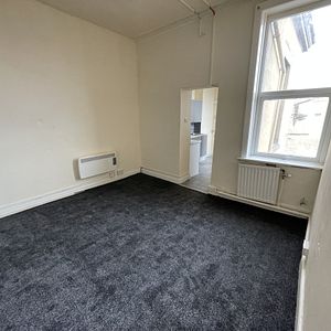 Studio 13, 41-43, Tulketh Crescent, Preston - Photo 3