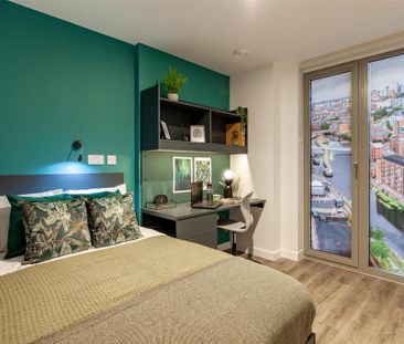 1 bedroom in a flat share to rent - Photo 5