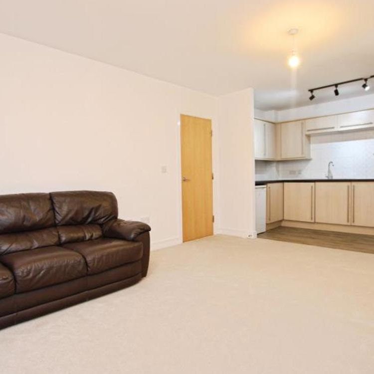 Located on the popular development of Champs Sur Marne is this two bed, two bath first floor apartment offered part furnished and available immediately! - Photo 1