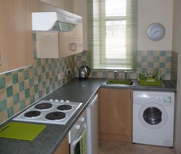 2 bedroom apartment to rent - Photo 2