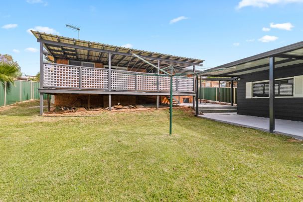 Spacious Family Home in Quiet Pocket of Ambarvale - Photo 1