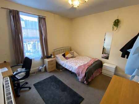 4 bedroom house to rent - Photo 4