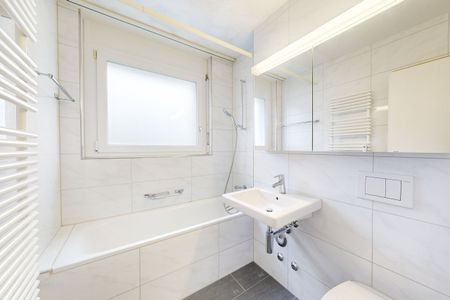 Quiet and green residential area! - Photo 2