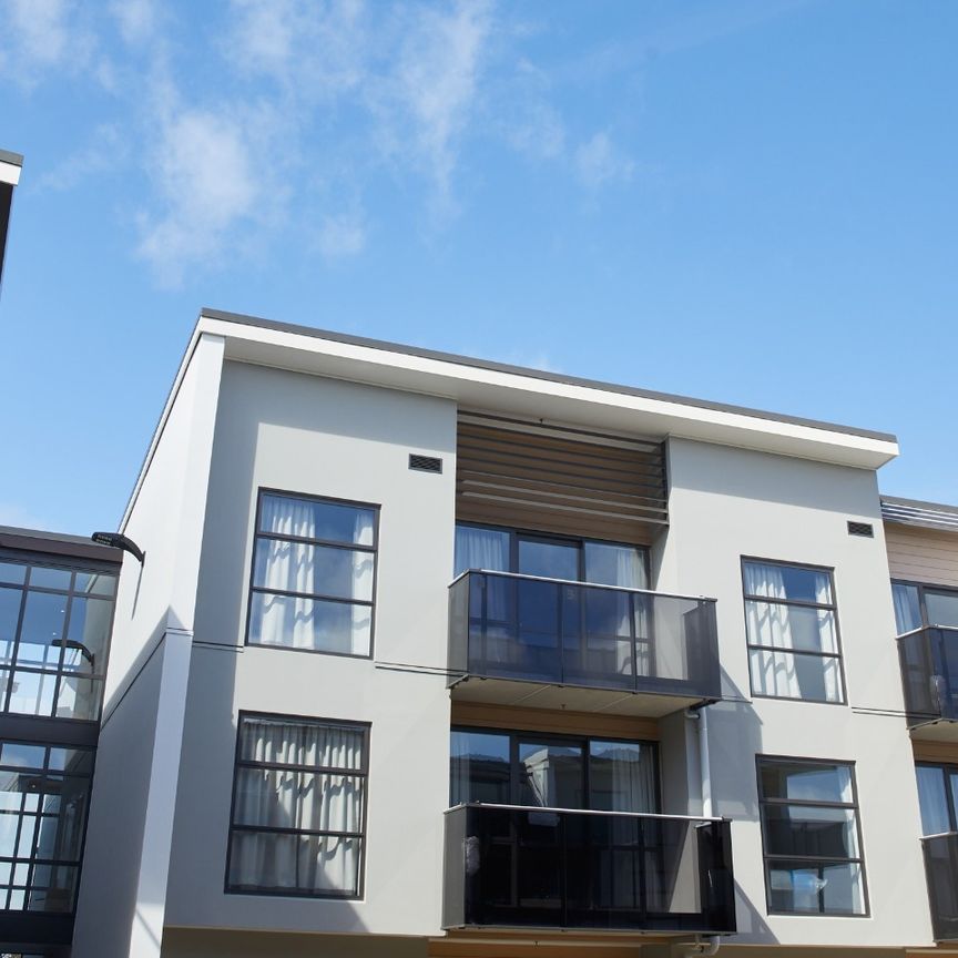 210/69 Hall Avenue, Mangere - Photo 1