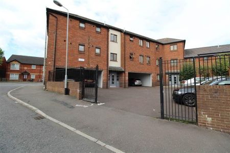 6 John Longs Court, 102-110 Beersbridge Road, - Photo 5