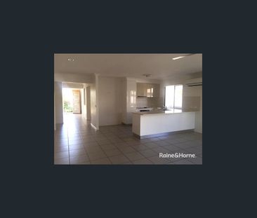 FOUR BEDROOM HOME - Photo 5