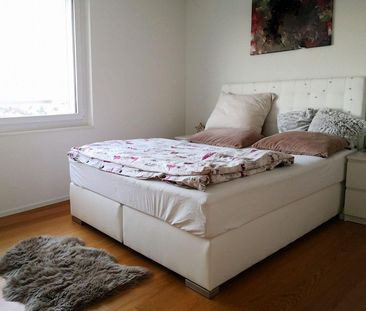 Exklusive 2.5-Zimmer-Wohnung mit Rheinblick - Photo 4