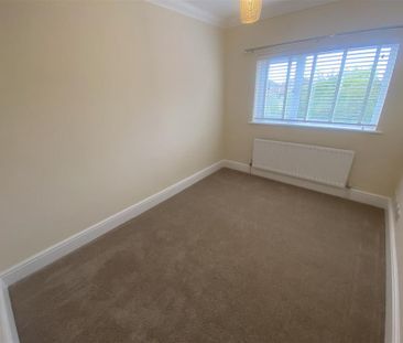 2 bedroom semi-detached house to rent - Photo 3