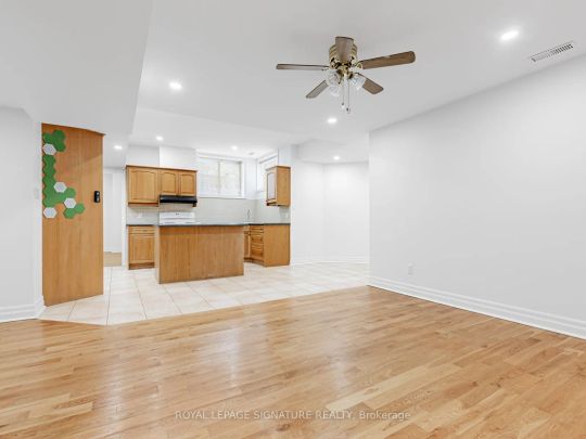 44 Thatcher Avenue #Lower - Photo 1