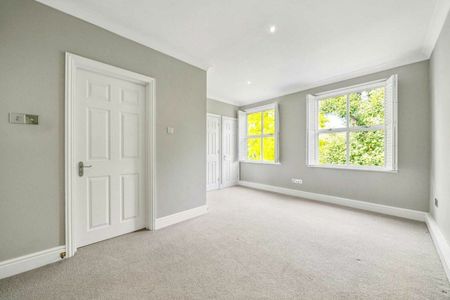 Hampton Court Crescent, East Molesey, KT8 - Photo 4