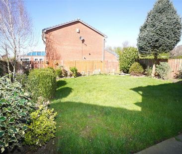 4 bedroom detached house to rent - Photo 6