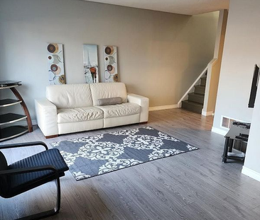 For Lease - 18 Valley Stream Drive, Toronto, Ontario - Photo 3