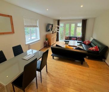 Wey Road, Weybridge - 2 bedrooms Property for lettings - Seymours - Photo 1