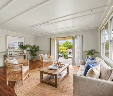 Comfortable Home on Large Block - Photo 3