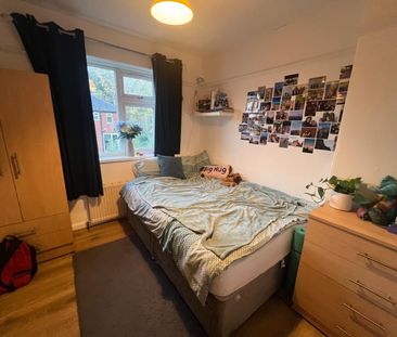 4 Bed Terraced House, Ash Road, LS6 - Photo 5