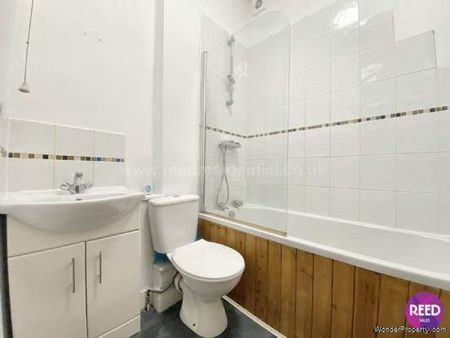 1 bedroom property to rent in Westcliff On Sea - Photo 4