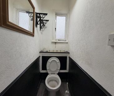 4 bedroom terraced house to rent - Photo 2