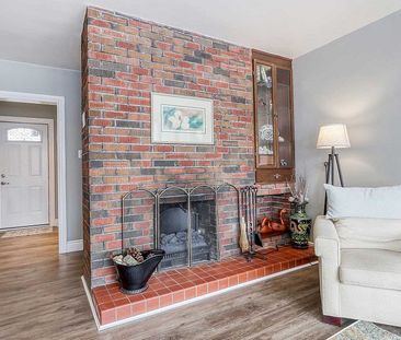 For Lease - 409 Peel Street, Whitby, Ontario - Photo 2