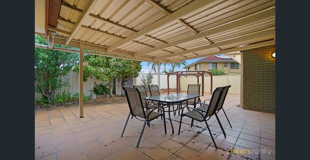 A Spacious & Conveniently Located Modern Home! - Photo 1