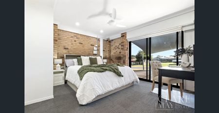 4 Bedroom home with solar! - Photo 4