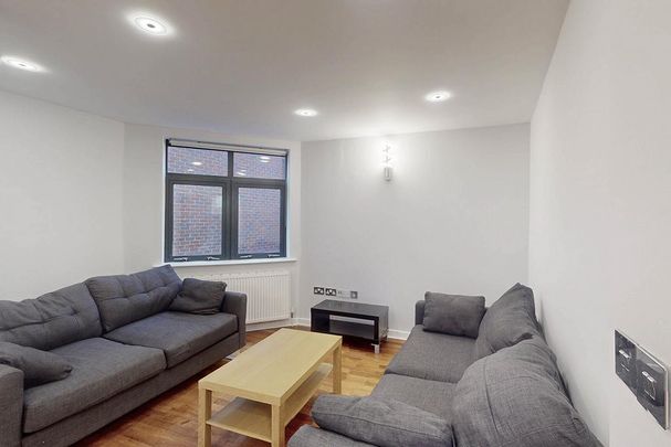 3 bedroom flat to rent - Photo 1