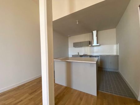 APPARTEMENT T3 de 95 m2 À POITIERS - Photo 4