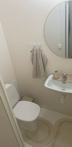 Heimdals väg, Norsborg - Photo 1