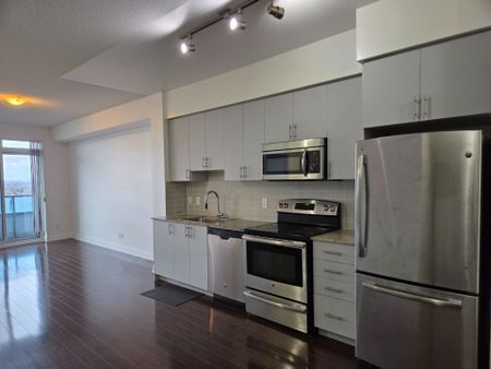 For Lease - 7161 Yonge Street Unit# 523, Markham, Ontario - Photo 2