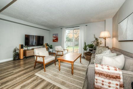 For Lease - 48 Wendy Crescent, Kitchener, Ontario - Photo 5