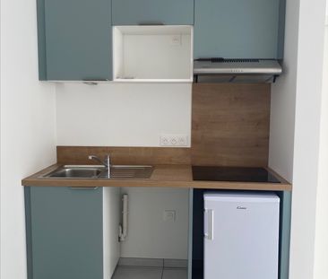 Location Appartement 2 pièces 47m² - Photo 2