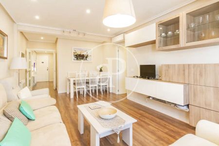 Piso de alquiler en C. de Clara del Rey, Prosperidad - Photo 2