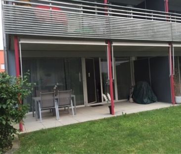 Sunny apartment with sitting area in the garden - Photo 5