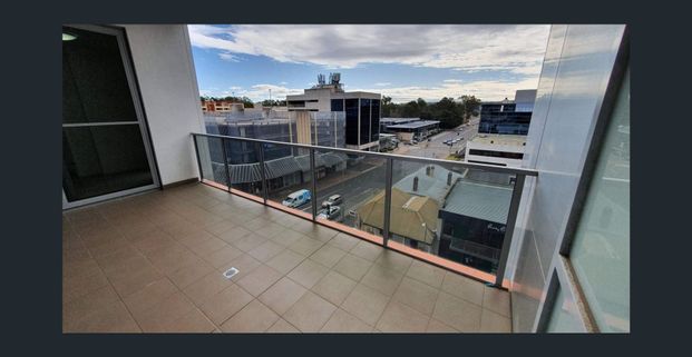 Modern Apartment Living in the Heart of Parramatta - Photo 1