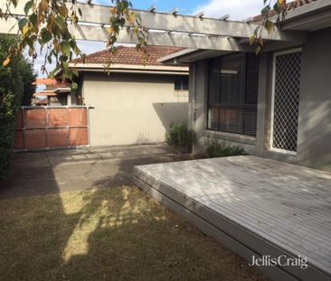 Two Bedroom Unit in Brunswick - Photo 3