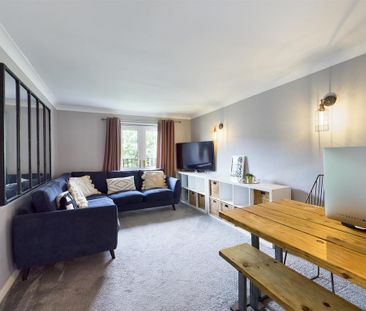 2 bedroom flat to rent - Photo 5
