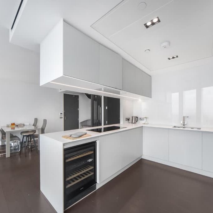 Amory Tower, Marsh Wall E14 - Photo 1