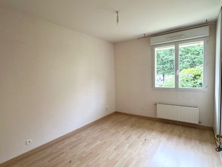 Location Appartement 3 pièces 69m² LIMOGES 87000 - Photo 2