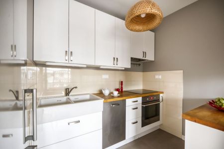 LOKAL Z TARASEM, GARAŻEM I KOMÓRKĄ W CENTRUM - Photo 3