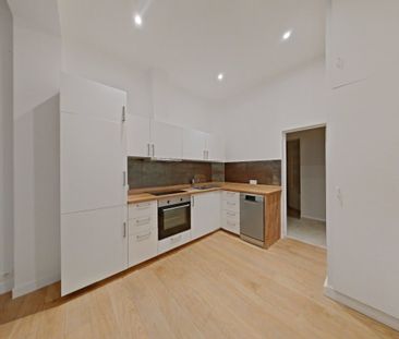 Location Appartement 1 pièce 29m² PARIS 16ème - Photo 4