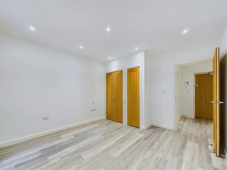 2 bedroom flat to rent - Photo 5