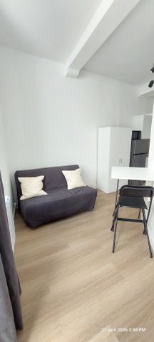 Location Appartement 1 pièce 20m² CAMBRAI 59400 - Photo 2
