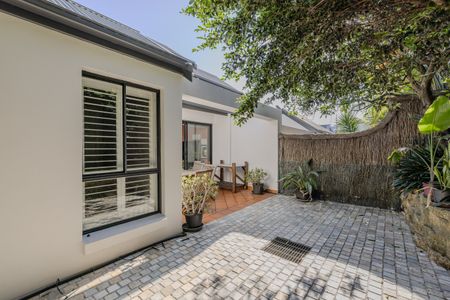 2/21 Quirk Street, Rozelle NSW 2039 - Townhouse For Rent | Domain - Photo 3