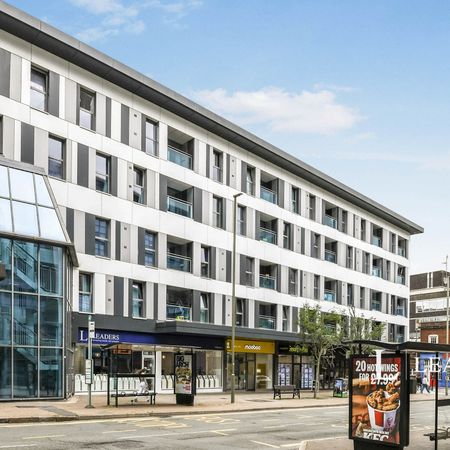 1 bedroom apartment to rent Queensgate, Cromwell Road, Redhill, RH1 - Photo 3