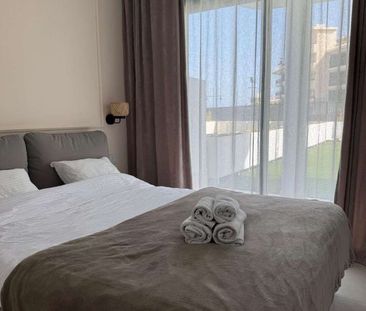 2 room luxury Flat for rent in Fuengirola, Andalusia - Photo 6