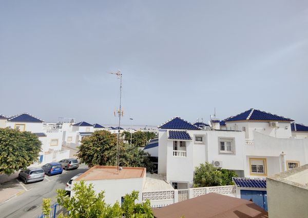 BMA-42 - THREE BEDROOM HOUSE FOR RENT LOS BALCONES For Rent Terraced house, house